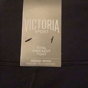 Victoria Sport Total Knockout Legging